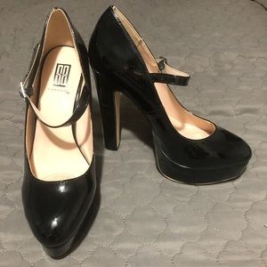 Black Glossy Platform Heels - 8